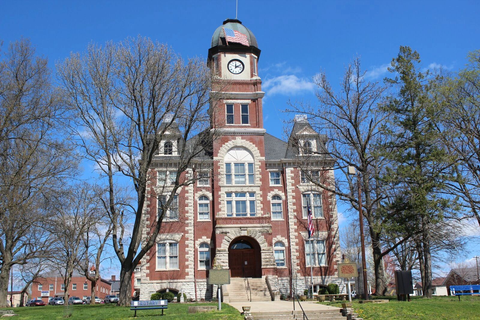 Nicholas County Courthouse - Carlisle, KY